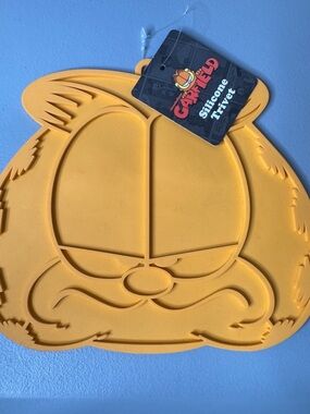 Garfield cat Silicone Trivet - Bright Yellow Cartoon Face novelty cooking kitche